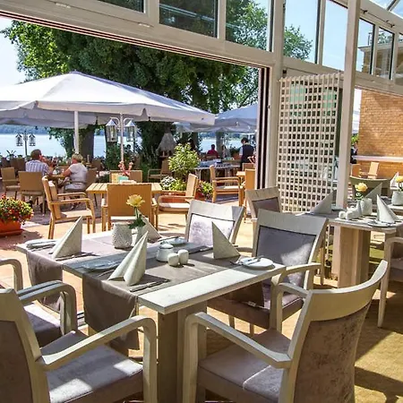 Szálloda Seehotel Plau Am *