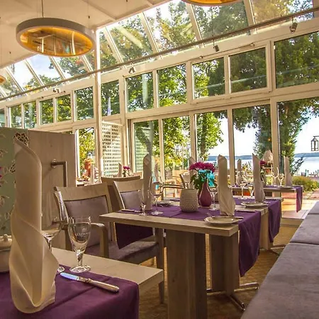 Szálloda Seehotel Plau Am